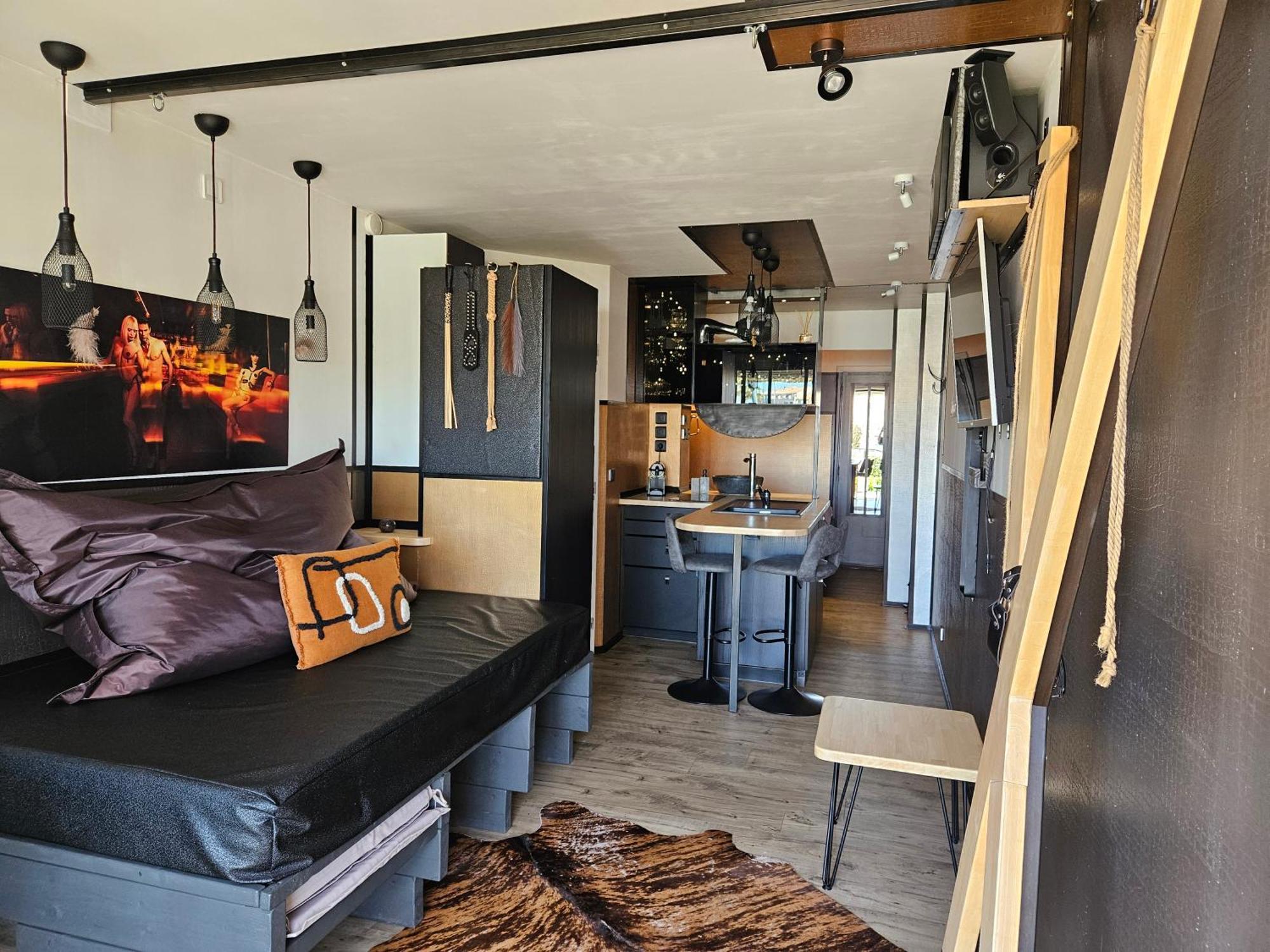 Apartment Naturist Cap In Loft *