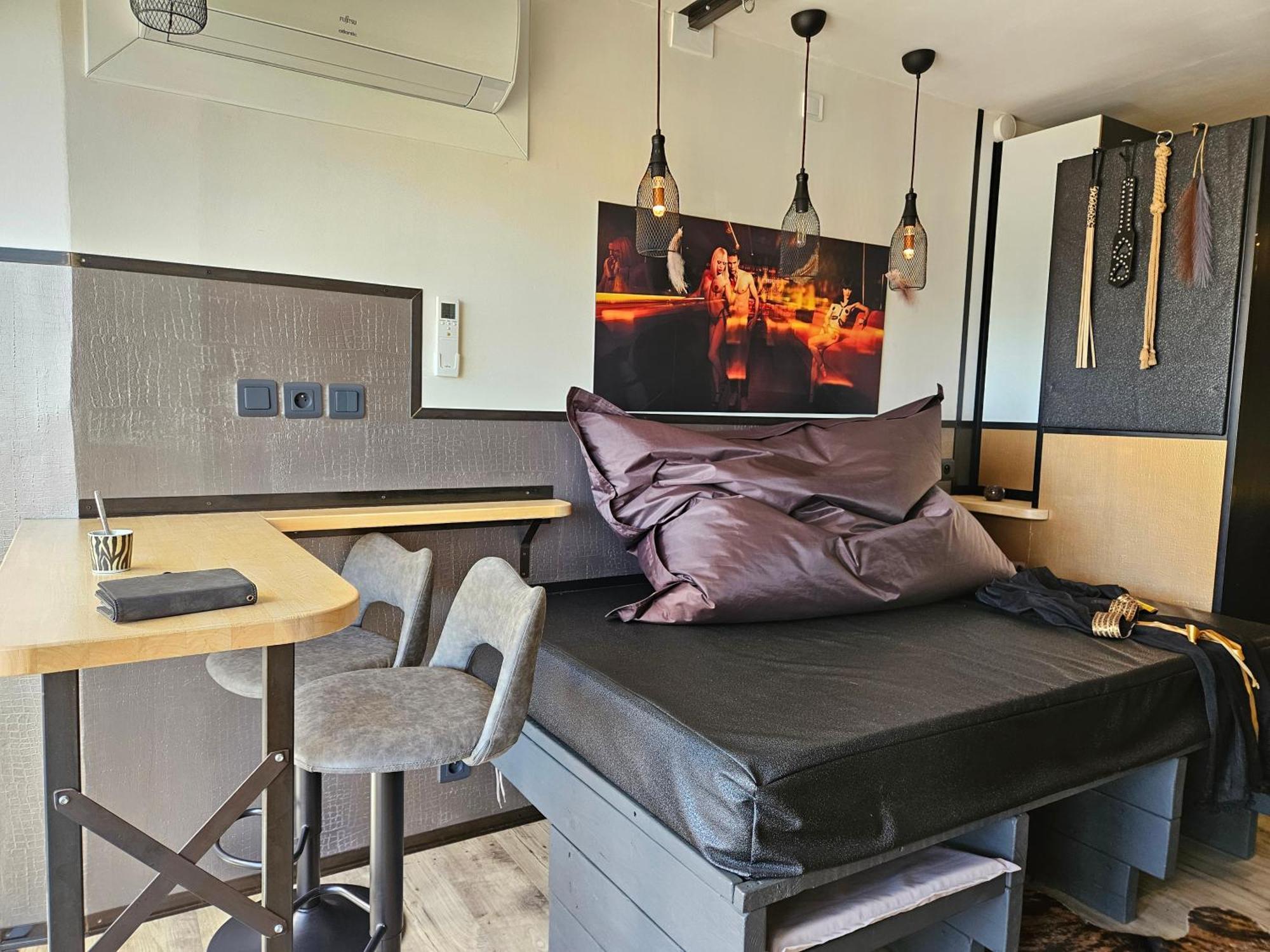 Naturist Cap In Loft Agde