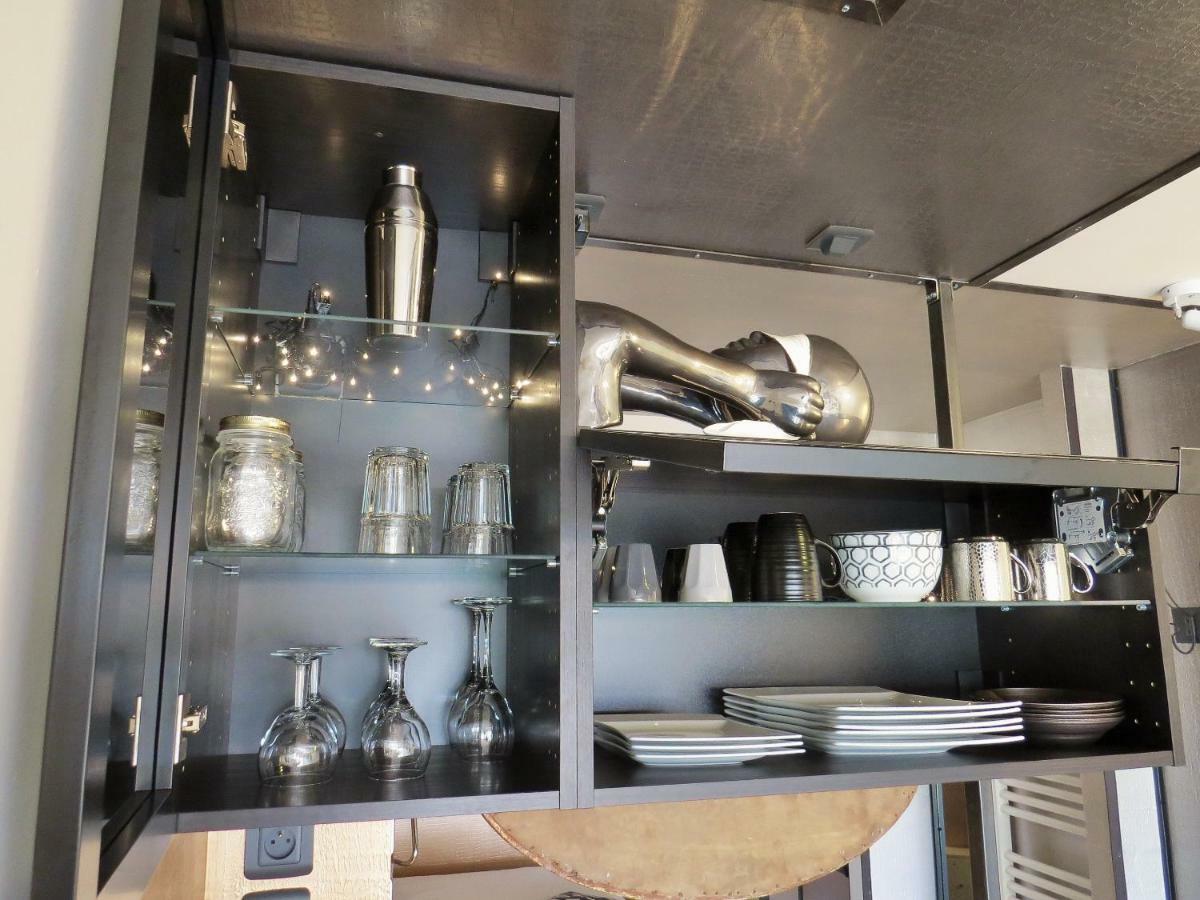 Naturist Cap In Loft * Agde